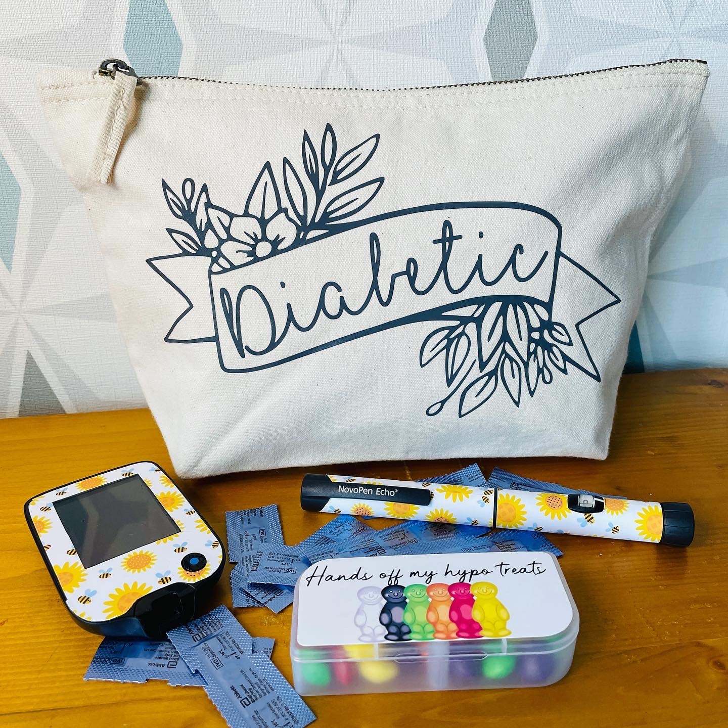 Diabetic Floral Banner - Wide Base Kit Bag